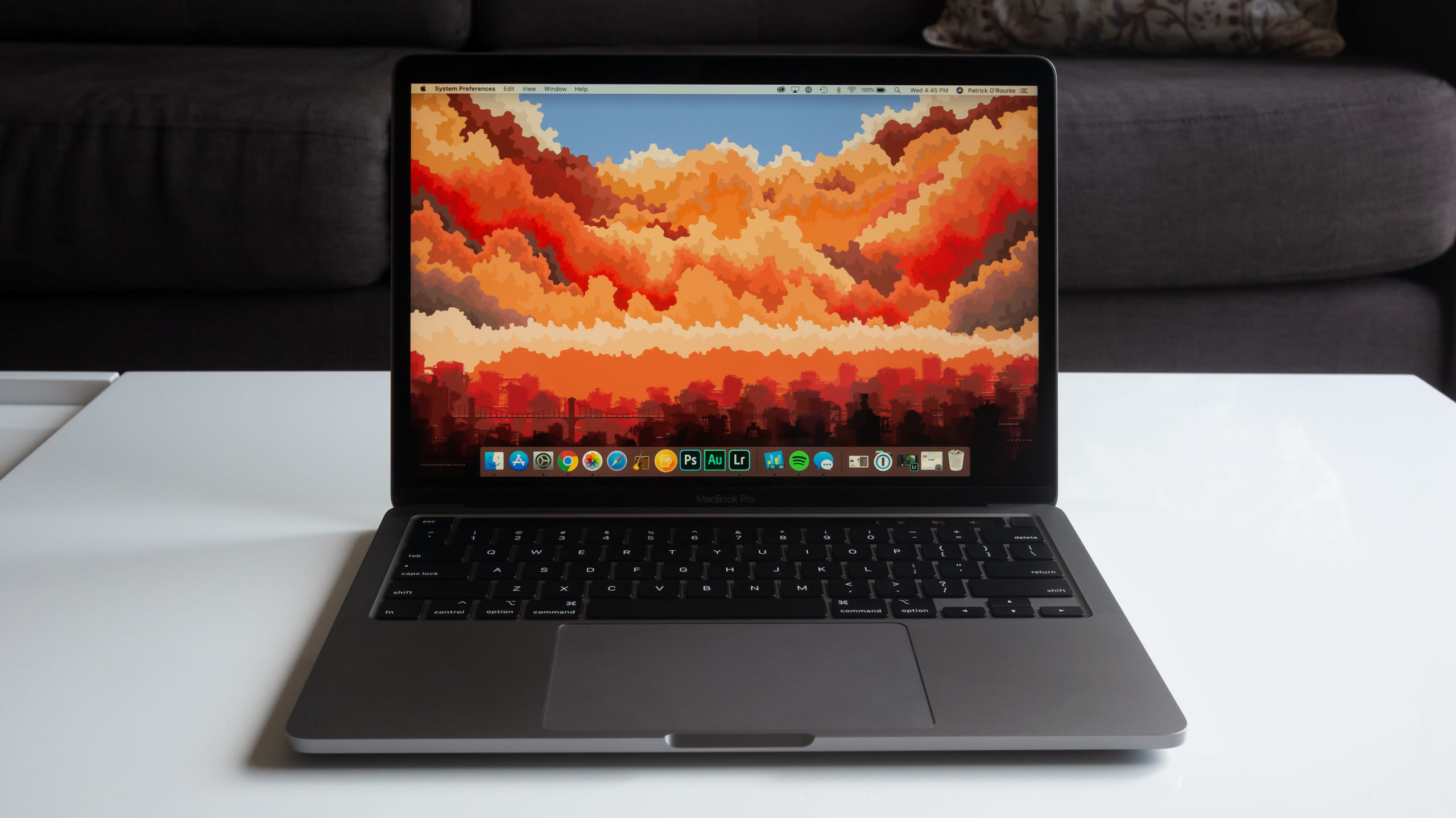 Apple - MacBook Pro 13インチ　2020年モデル Amazon.com: Apple 2020 MacBook Pro with 2.3GHZ Intel Core i7