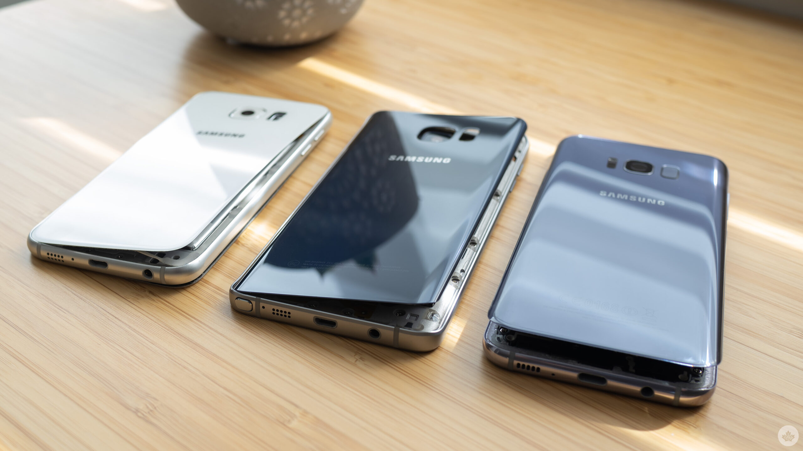 My older Samsung smartphones' batteries are swelling