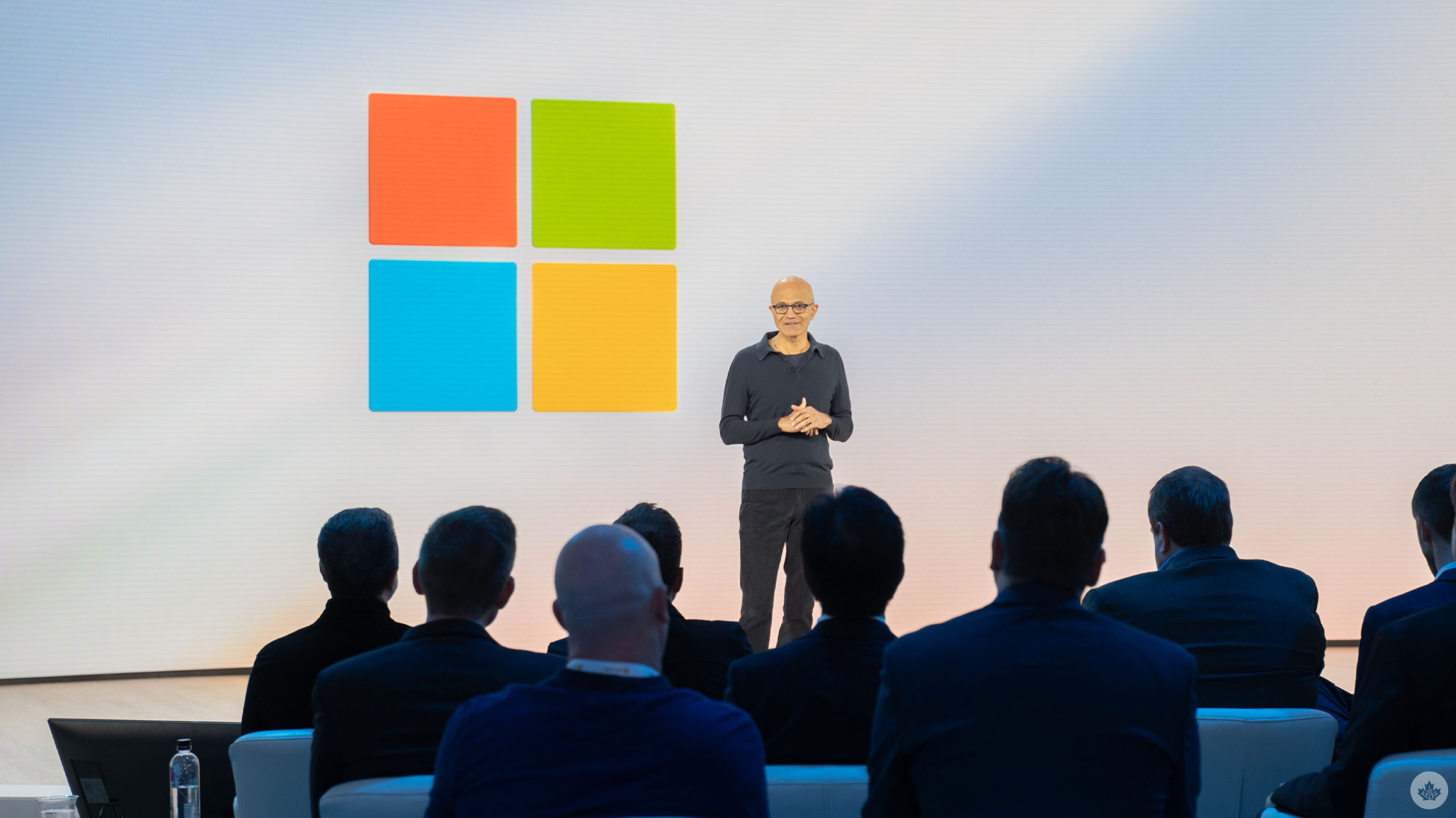 Microsoft는 전 세계 6,000 명의 직원을 기각 할 것입니다